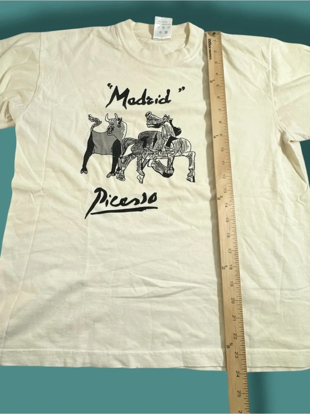 Vintage Pablo Picasso Toros  Toreros Art T-Shirt OffWhite Cream Size Large - Picture 3 of 13